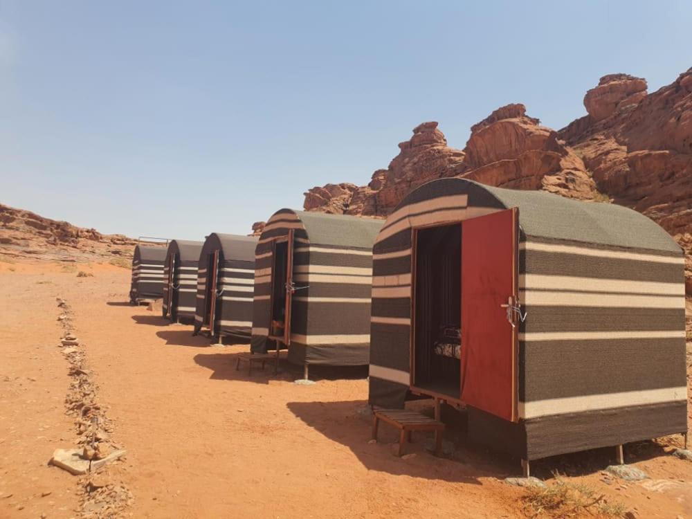 Bedouin Family Camp 호텔 와디럼 외부 사진